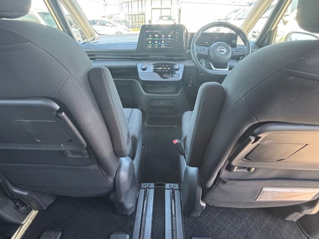 Nissan SERENA 2023 8260345-25