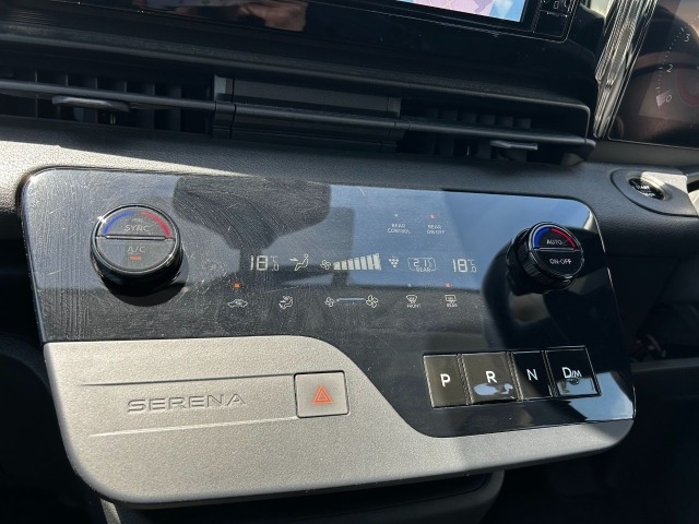 Nissan SERENA 2023 8260361-11