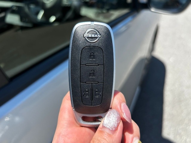 Nissan SERENA 2023 8260361-3
