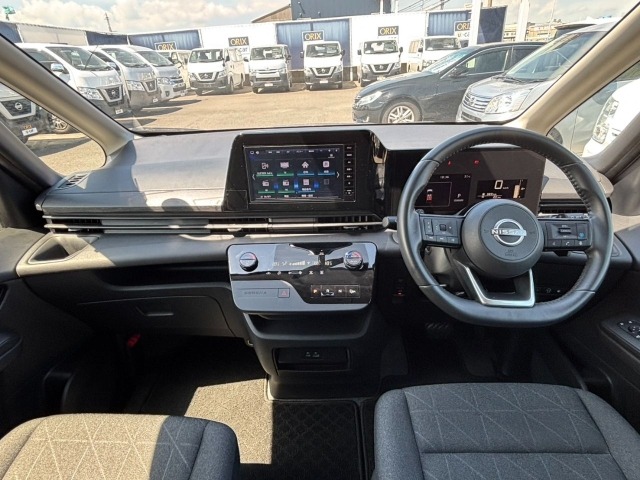 Nissan SERENA 2023 8260362-1