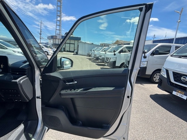 Nissan SERENA 2023 8260362-13