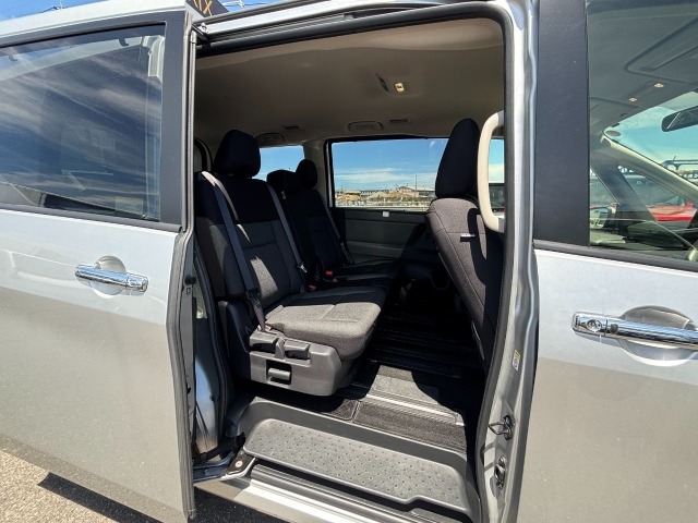 Nissan SERENA 2023 8260362-26