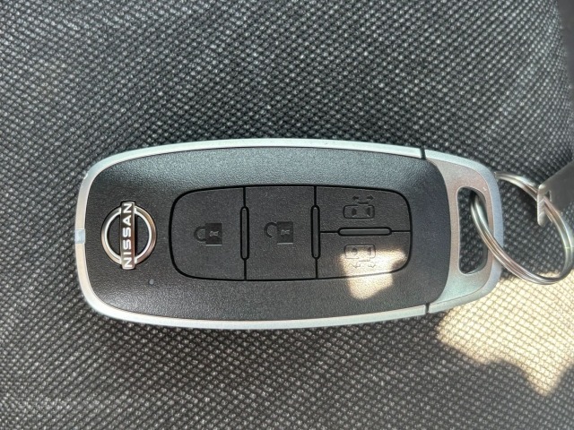 Nissan SERENA 2023 8260362-4
