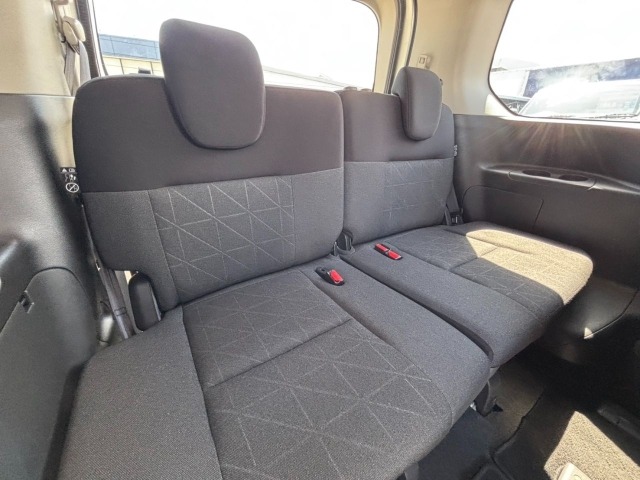 Nissan SERENA 2023 8260362-9