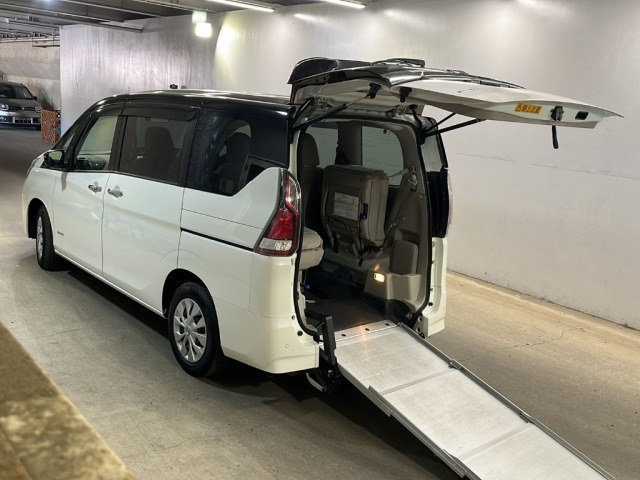 Nissan SERENA 2020 8260615-1