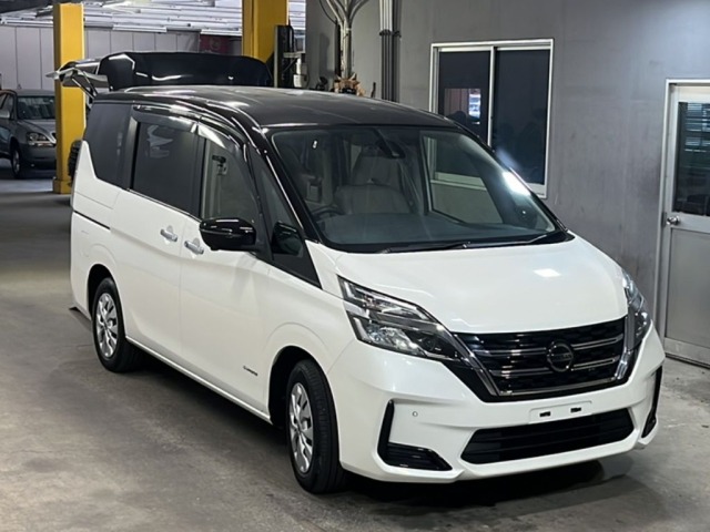 Nissan SERENA 2020 8260615-4