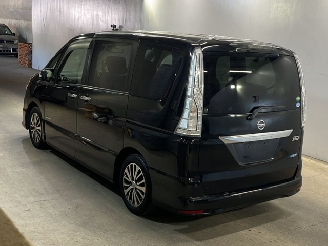 Nissan SERENA 2014 8260631-1