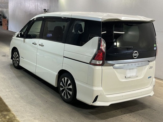 Nissan SERENA 2016 8260641-1