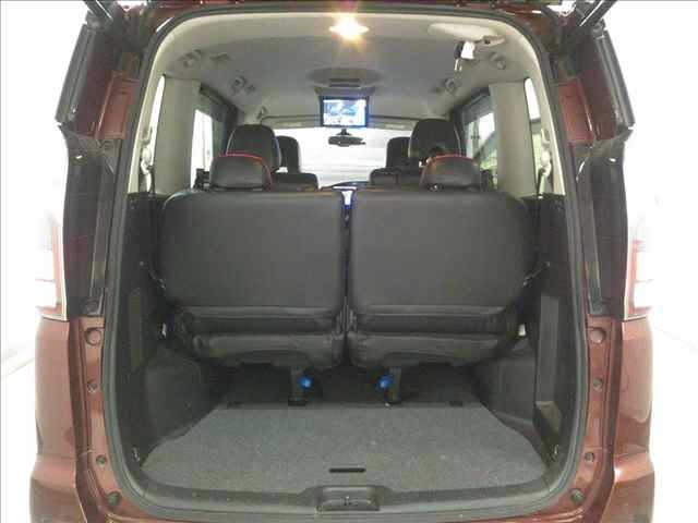 Nissan SERENA 2018 8260649-7