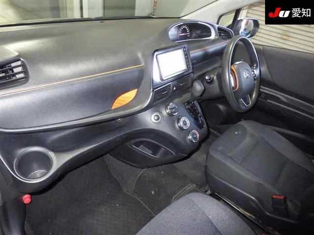 Toyota SIENTA 2015 8267890-3
