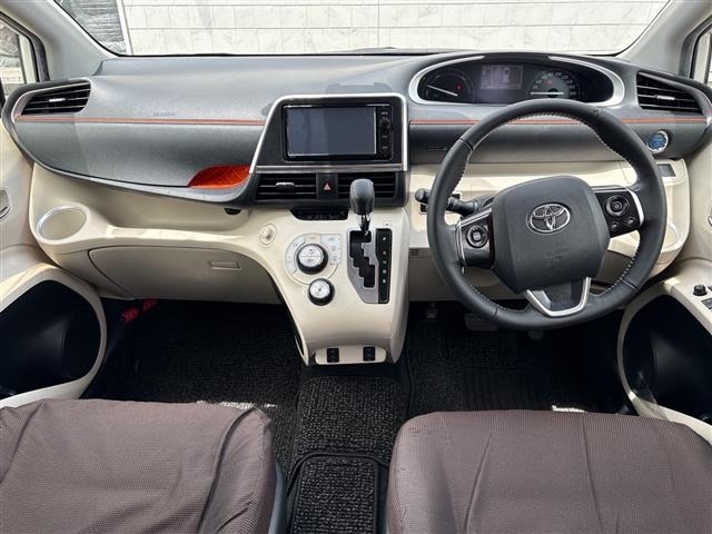 Toyota SIENTA 2016 8268002-15