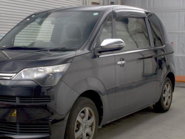 Toyota SPADE 2015 8258980-4