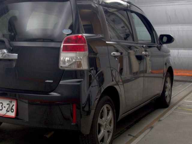 Toyota SPADE 2015 8258980-5