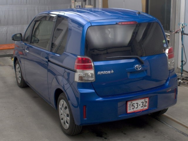 Toyota SPADE 2018 8258981-1