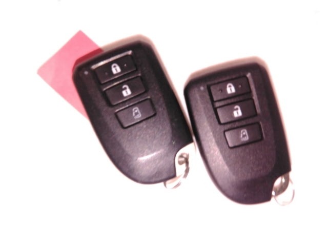 Toyota SPADE 2018 8258981-10