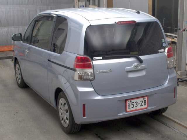 Toyota SPADE 2016 8258982-1