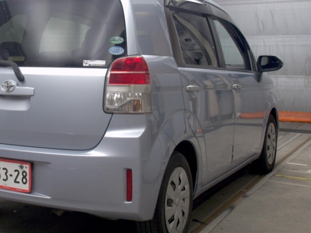 Toyota SPADE 2016 8258982-5