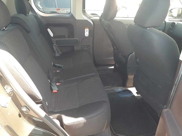 Toyota SPADE 2015 8258990-10