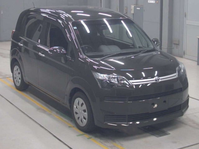 Toyota SPADE 2015 8258990-5