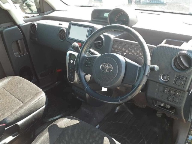 Toyota SPADE 2015 8258990-7