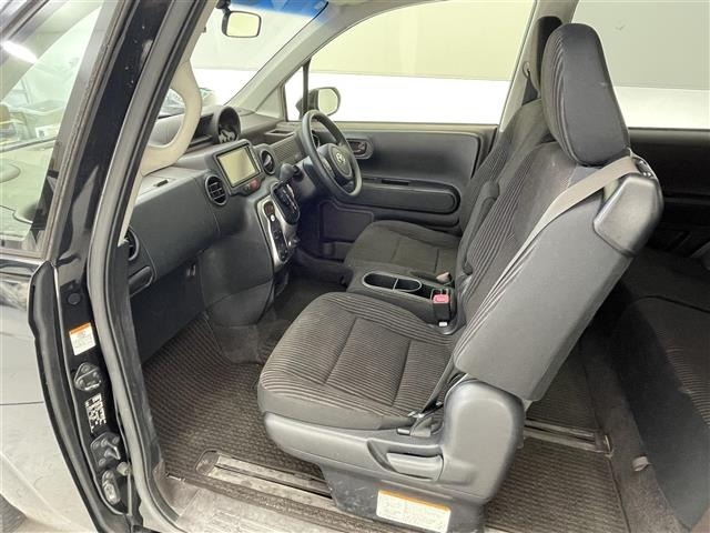 Toyota SPADE 2015 8259015-4