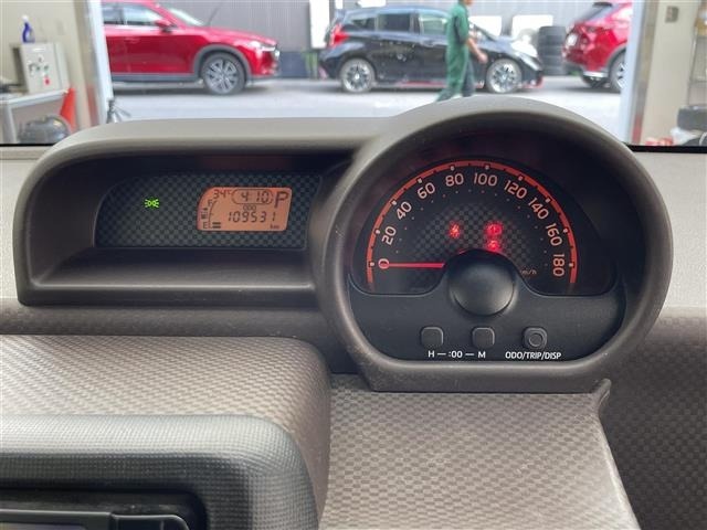 Toyota SPADE 2015 8259015-5