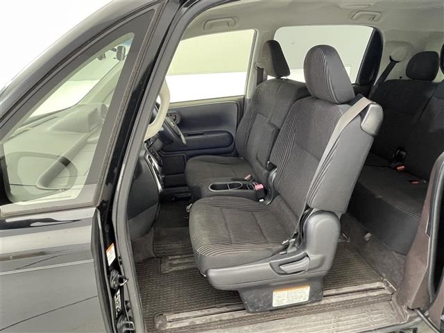 Toyota SPADE 2015 8259015-6