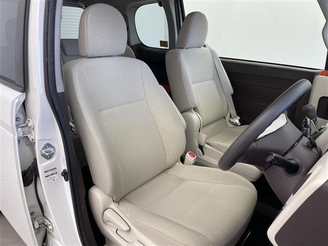 Toyota SPADE 2014 8259041-11