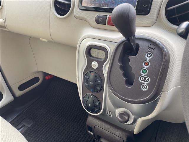 Toyota SPADE 2016 8259043-3