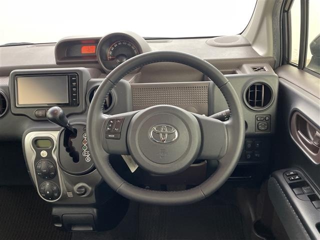 Toyota SPADE 2015 8259056-14
