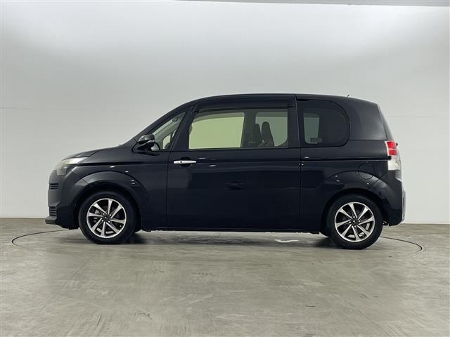 Toyota SPADE 2015 8259056-4