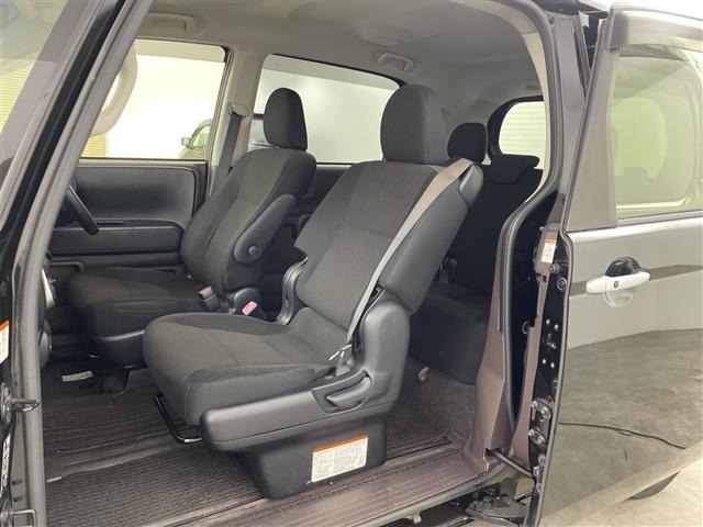 Toyota SPADE 2015 8259056-7