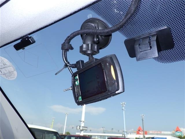 Toyota SPADE 2017 8259060-16