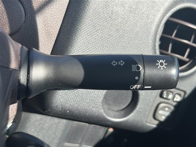 Toyota SPADE 2014 8259061-5