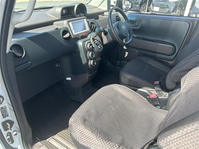 Toyota SPADE 2014 8259061-6