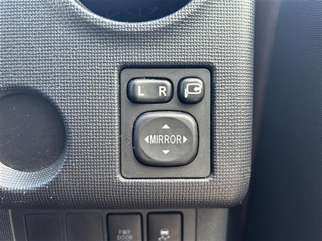 Toyota SPADE 2014 8259061-7
