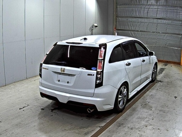 Honda STREAM 2013 8262535-5