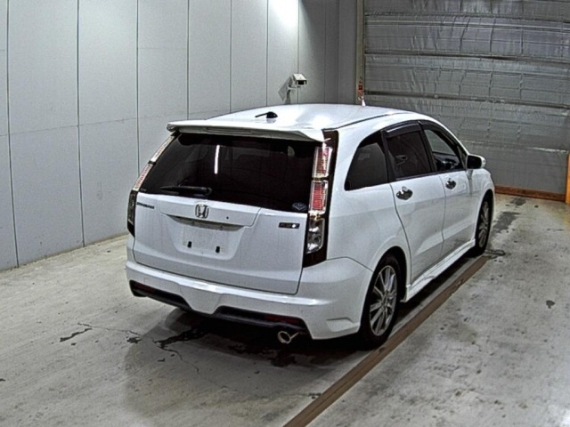 Honda STREAM 2013 8262536-5