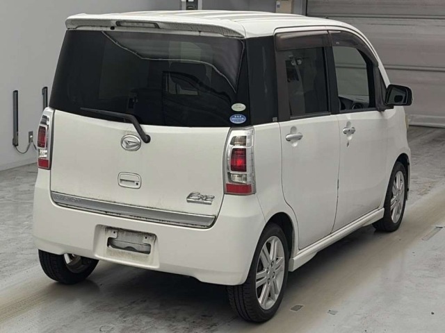 Daihatsu TANTO EXE 2010 8260813-1