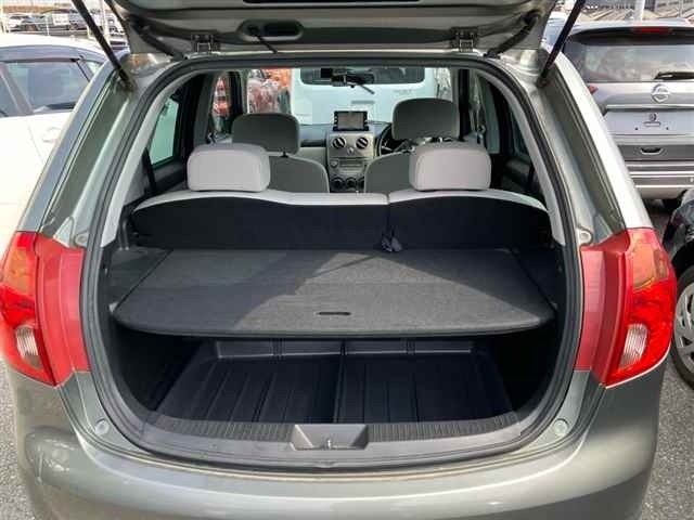 Mazda VERISA 2005 8264206-10