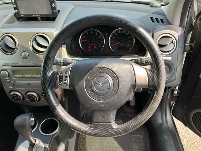 Mazda VERISA 2005 8264206-3
