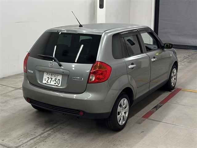 Mazda VERISA 2005 8264206-5
