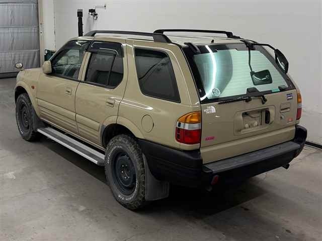 Isuzu WIZARD 2000 8267498-1