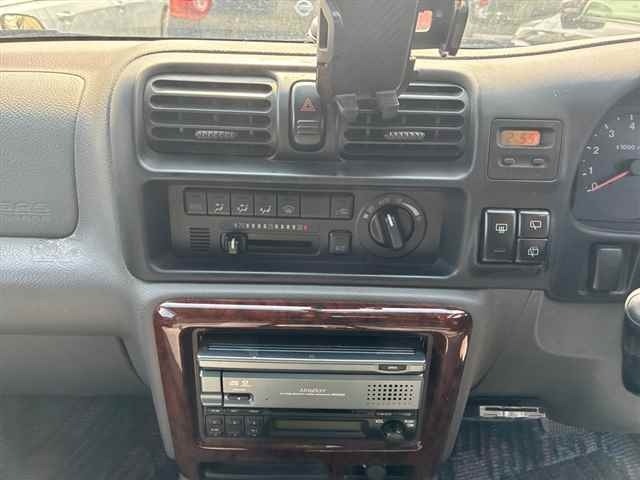 Isuzu WIZARD 2000 8267498-6