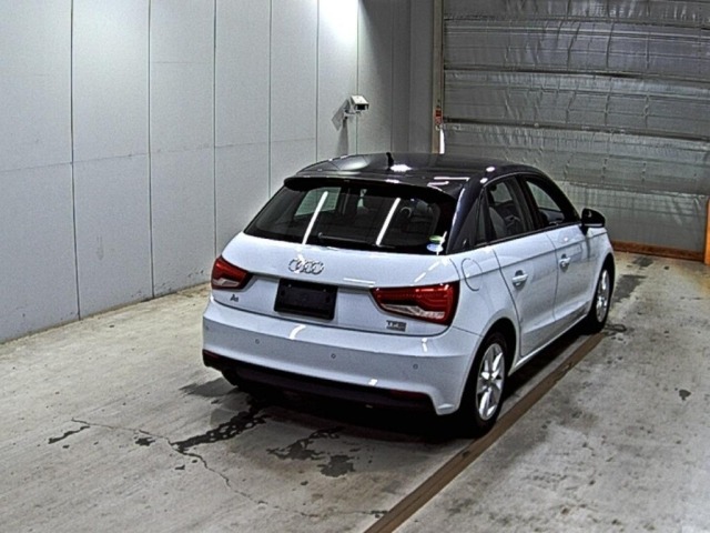 Audi A1 2017 8270923-5
