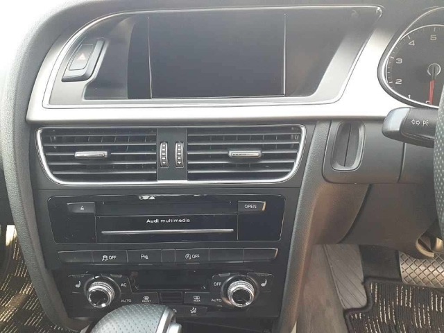 Audi A4 2013 8272341-12