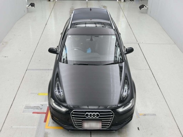 Audi A4 2013 8272341-7