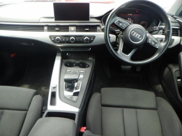 Audi A4 2016 8272377-3