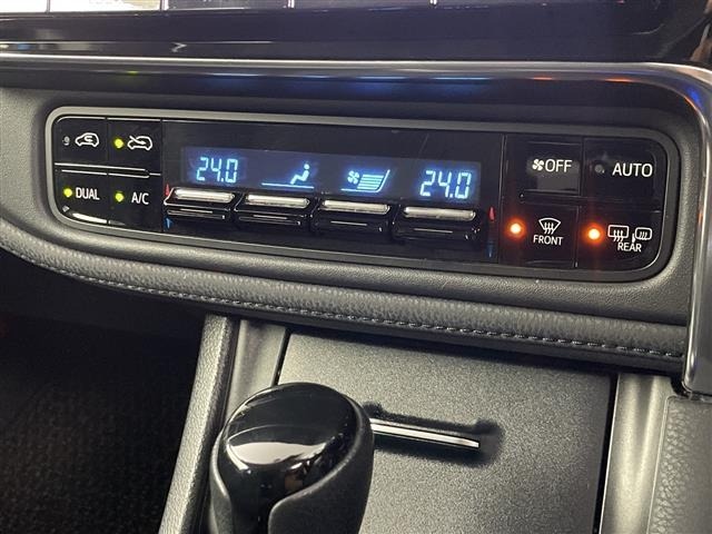 Toyota AURIS 2015 8269327-1