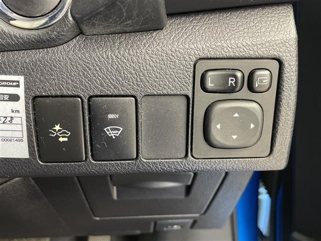 Toyota AURIS 2015 8269327-10